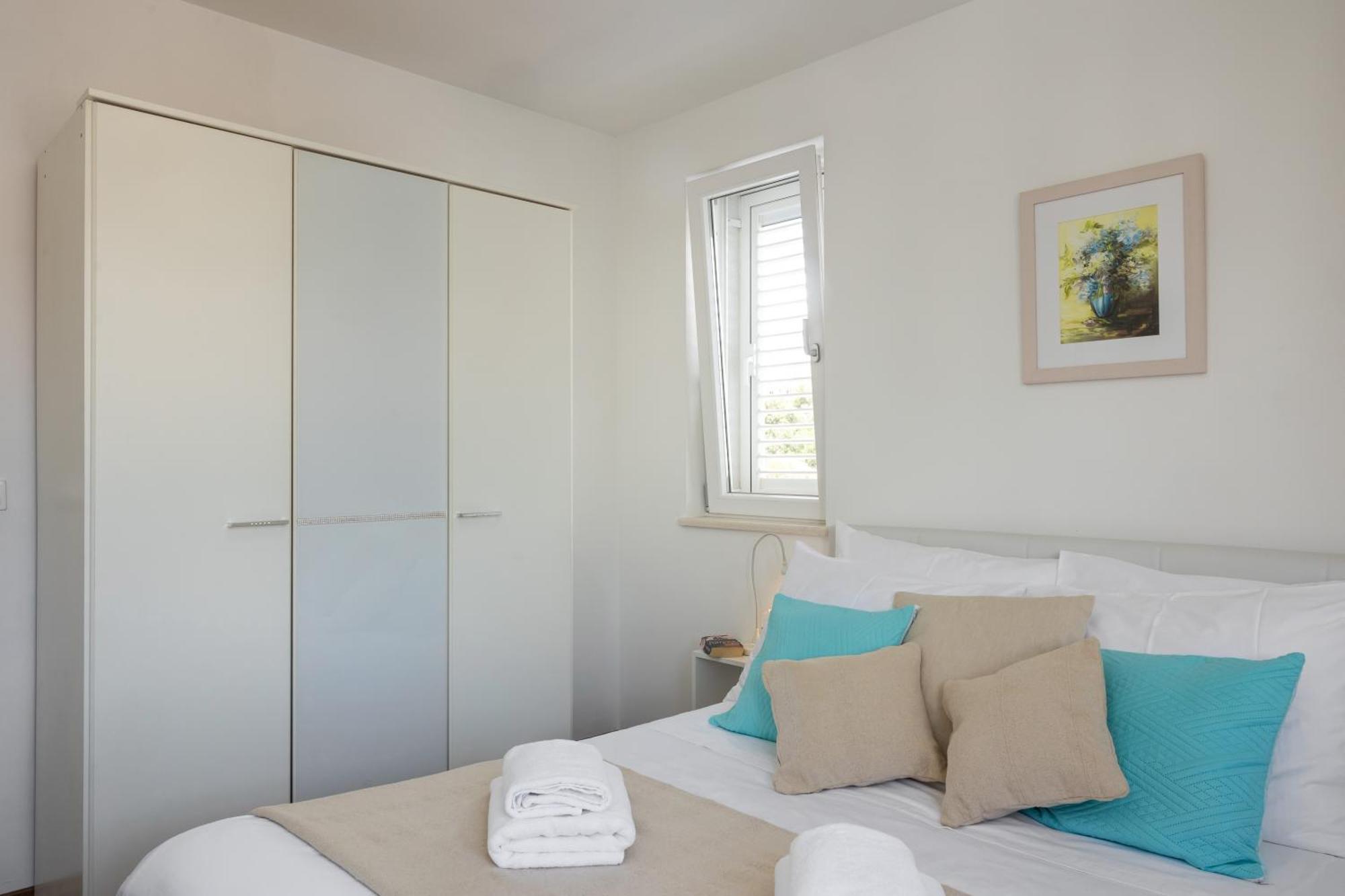 Apartments Sandra Solitudo II Дубровник Екстериор снимка