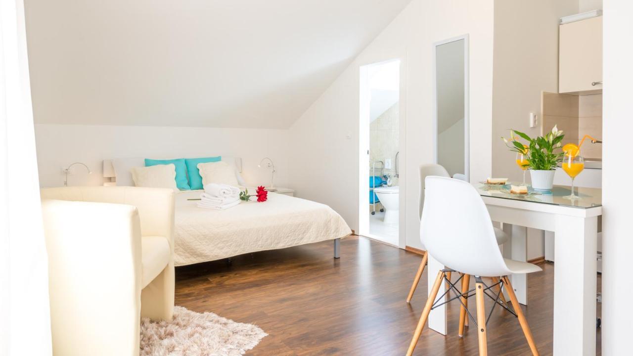 Apartments Sandra Solitudo II Дубровник Екстериор снимка